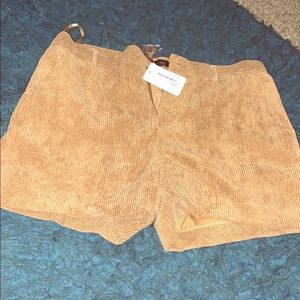 Skyler short c large